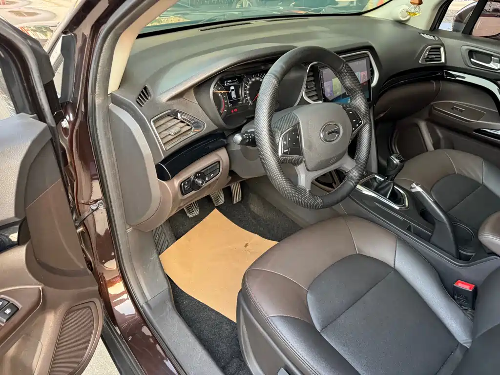 GAC Trumpchi GS4 2018 — фото 2