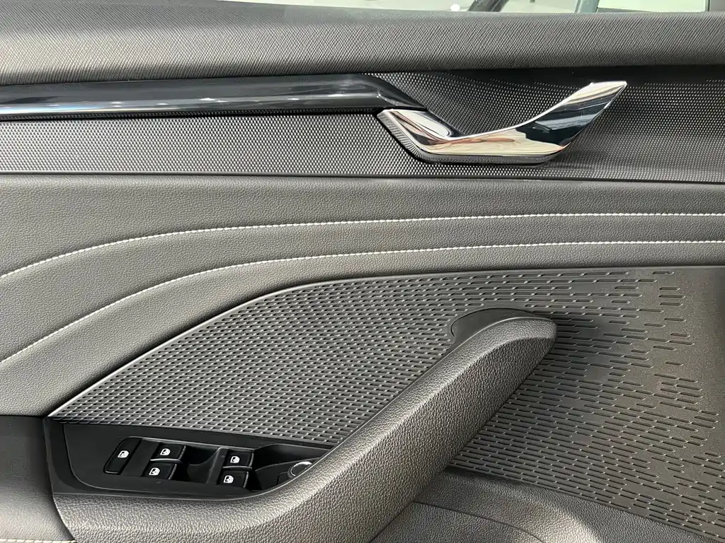 Skoda Octavia 2022 — фото 18