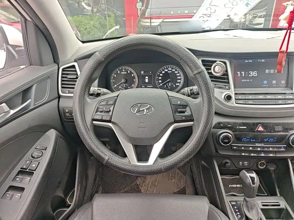 Hyundai Tucson 2016 — фото 11