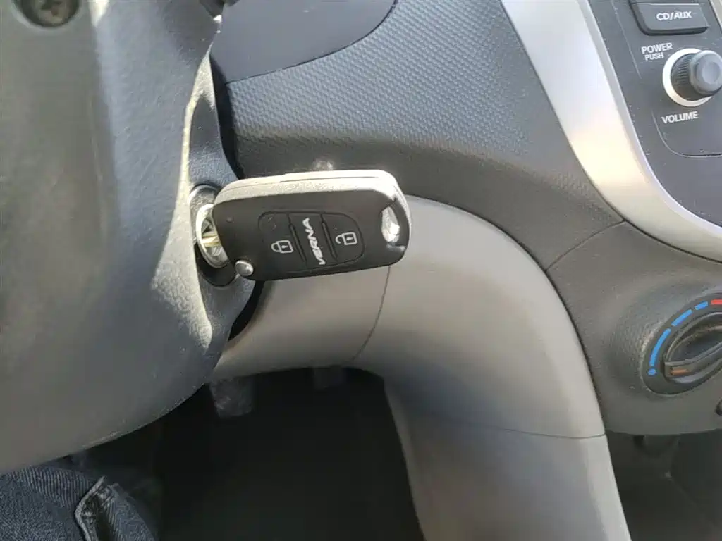 Hyundai Verna 2017 — фото 9