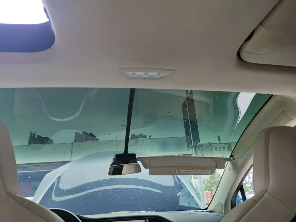 Tesla Model X 2019 — фото 14