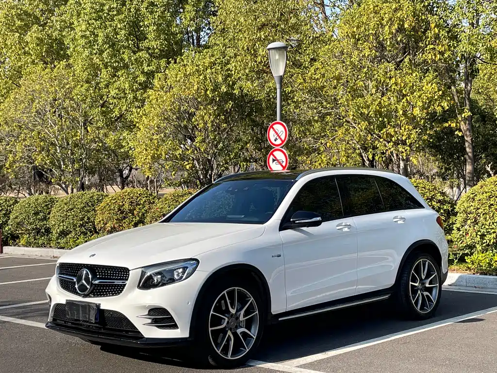 Mercedes-Benz GLC AMG 2020
