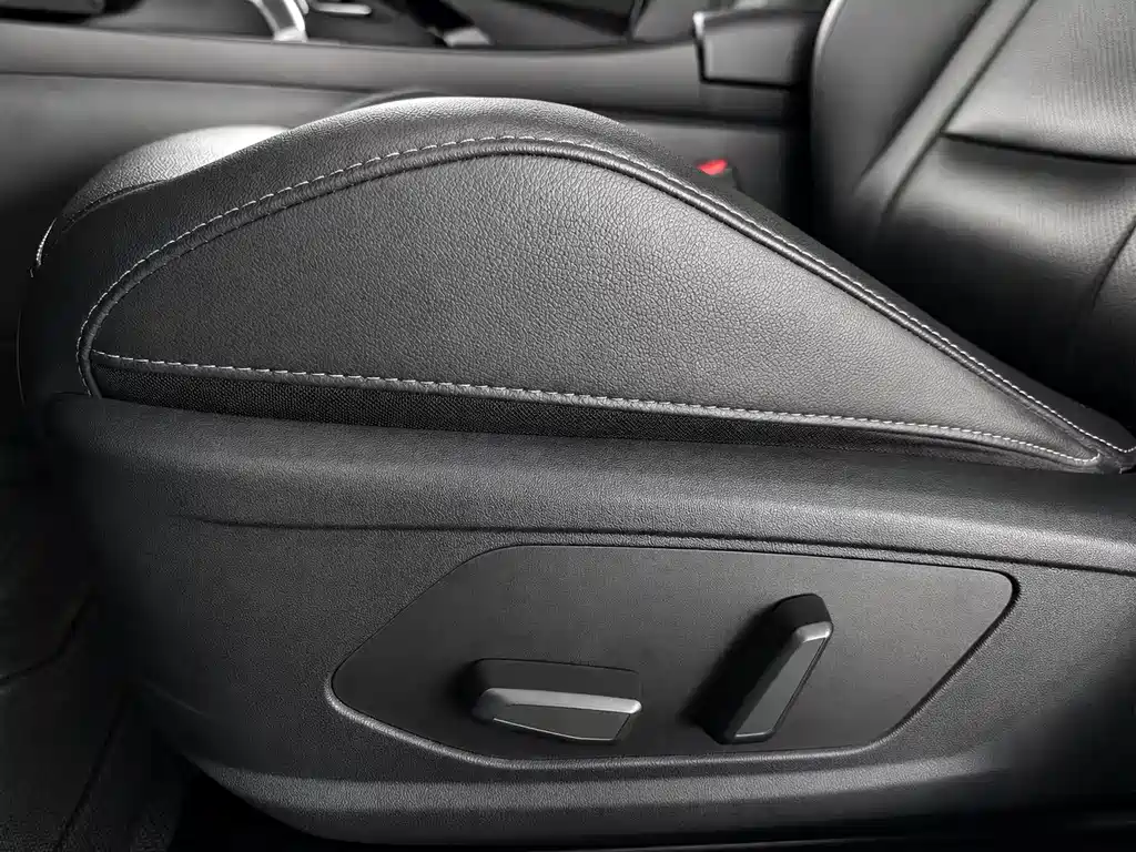 Hyundai Elantra 2022 — фото 13