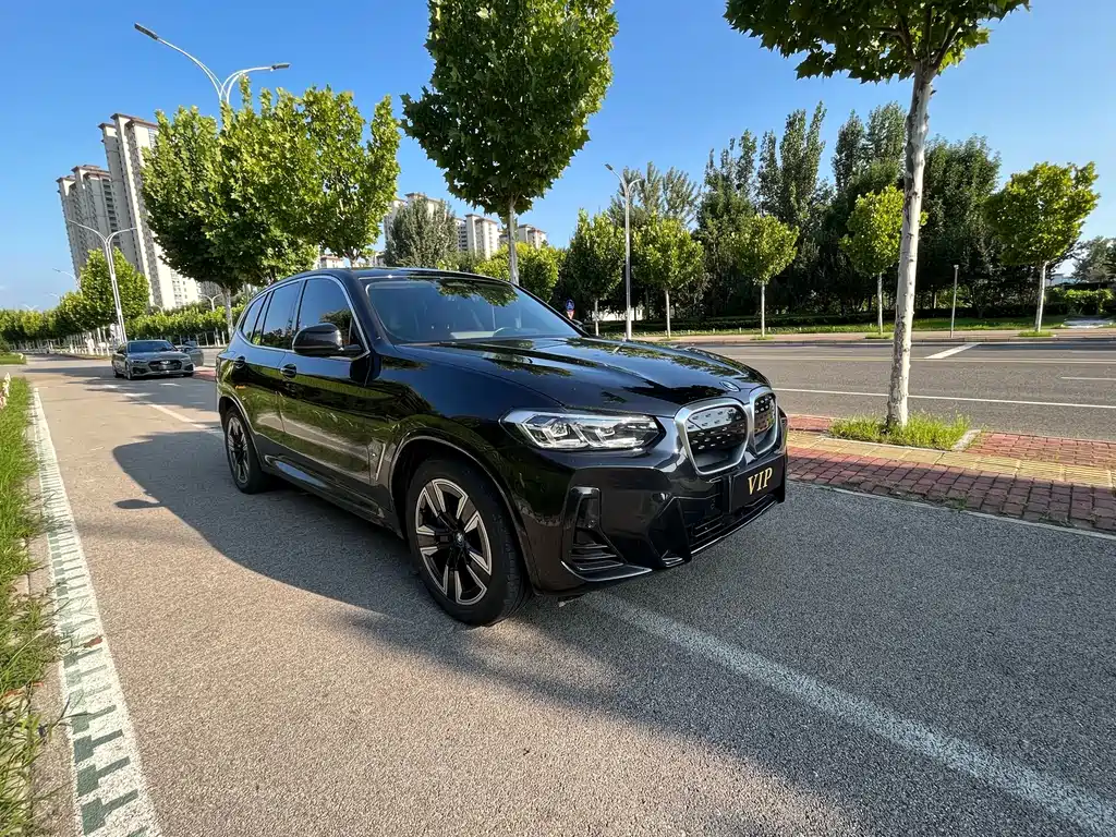 BMW iX3 2023 — фото 3