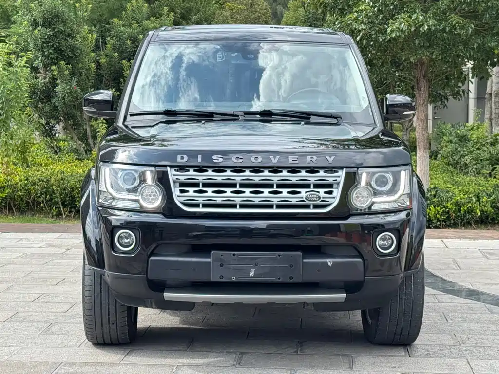 Land Rover Discovery 2015 — фото 1