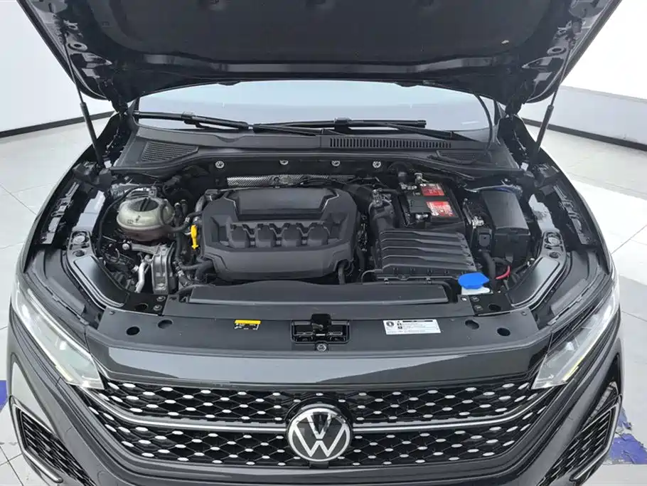 Volkswagen Passat 2023 — фото 10
