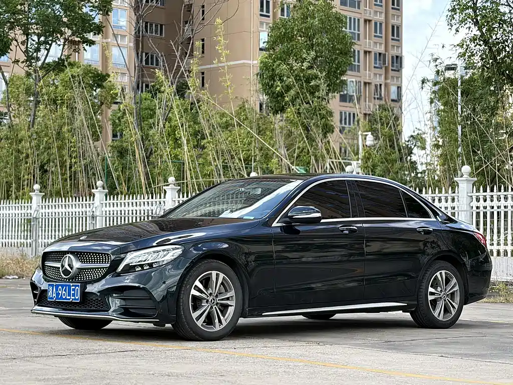 Mercedes-Benz C-Class 2020