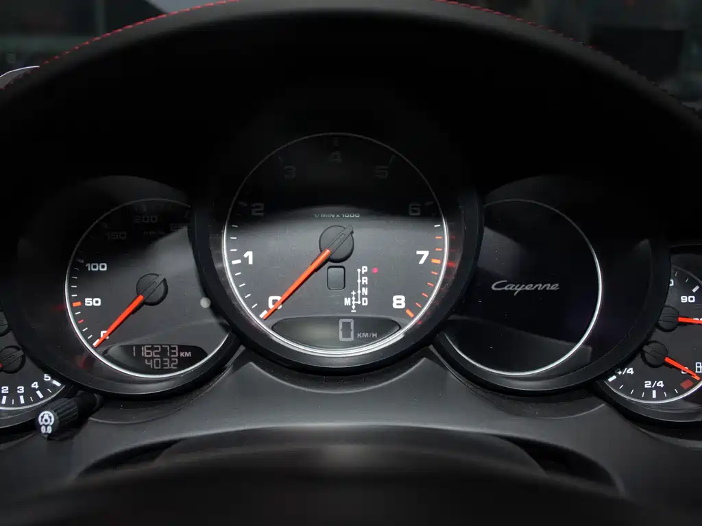 Porsche Cayenne 2014 — фото 10