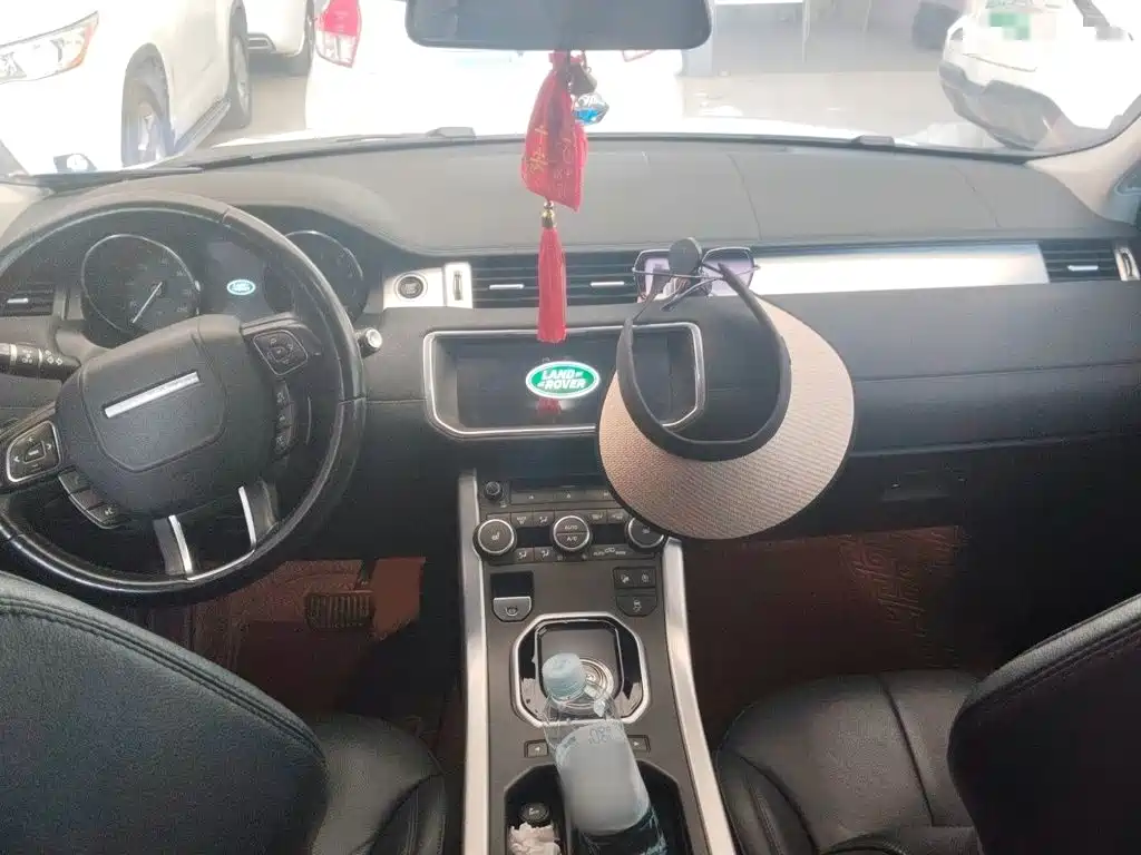 Land Rover Evoque 2018 — фото 13