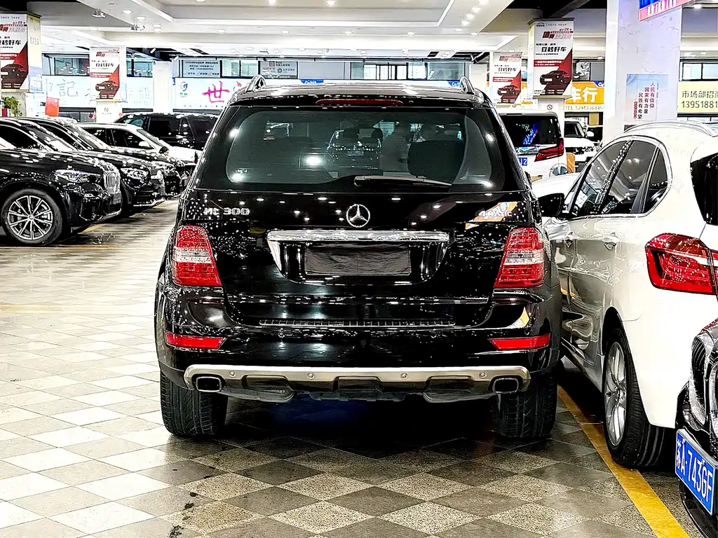 Mercedes-Benz M-Class 2011