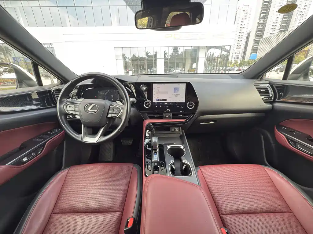 Lexus NX 2022 — фото 16