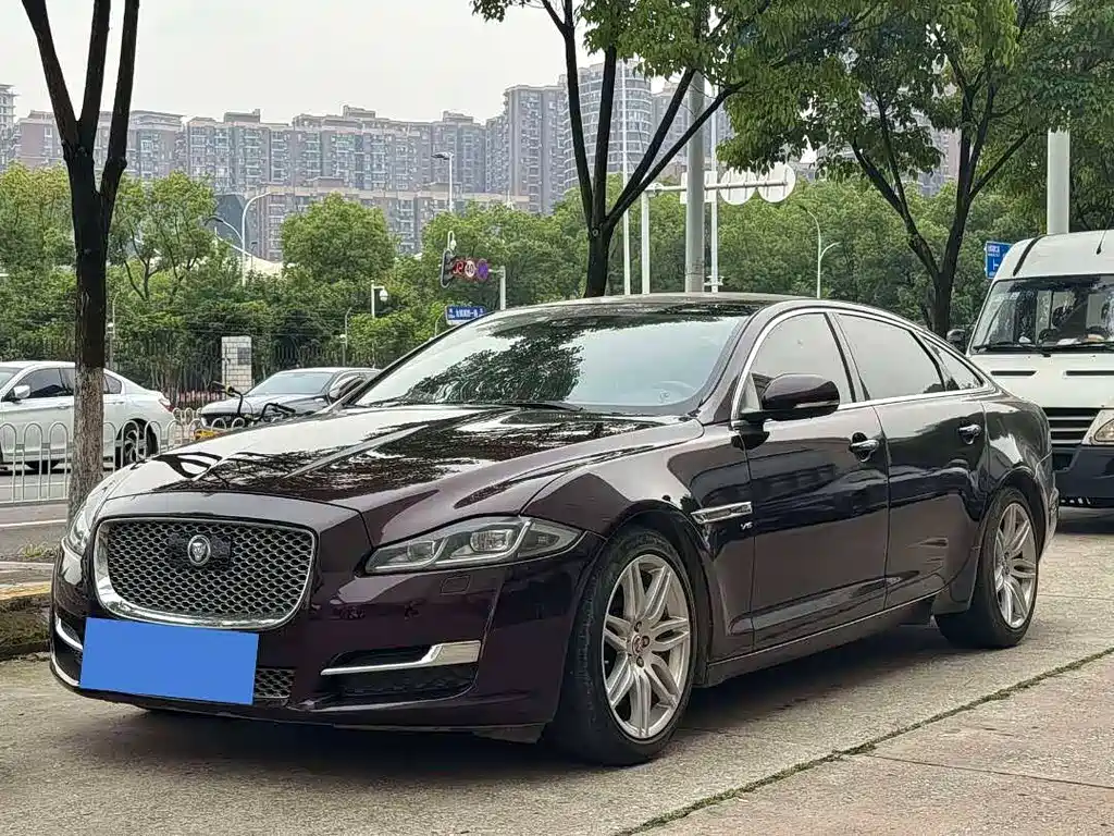 Jaguar XJ 2018