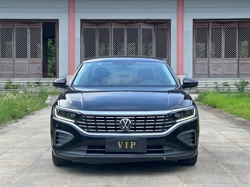 Volkswagen Passat 2022 — фото 2