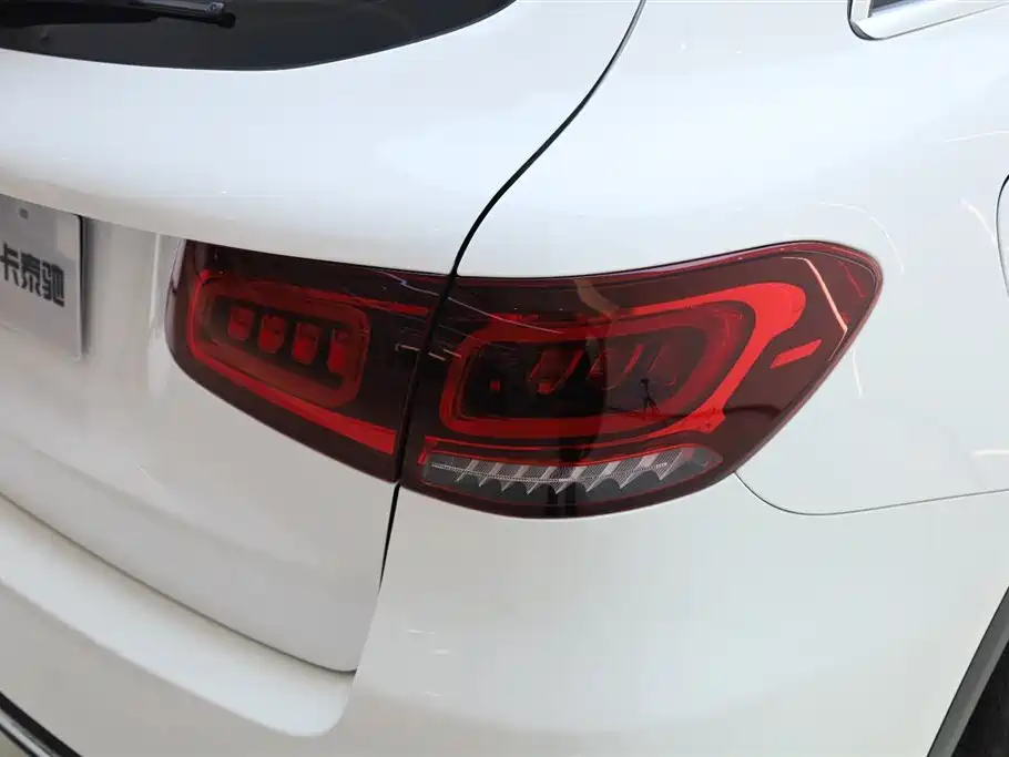 Mercedes-Benz GLC 2023 — фото 10