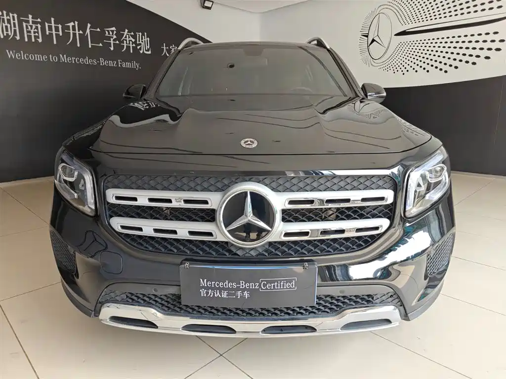 Mercedes-Benz GLB 2023 — фото 2