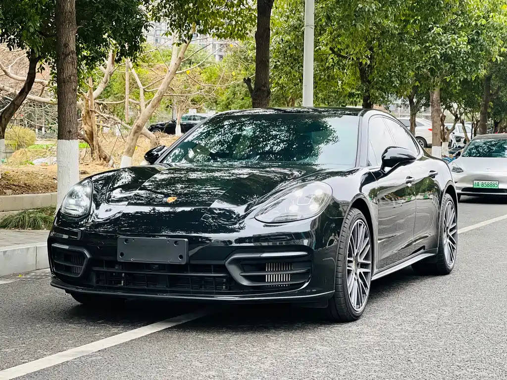 Porsche Panamera 2022 — фото 1