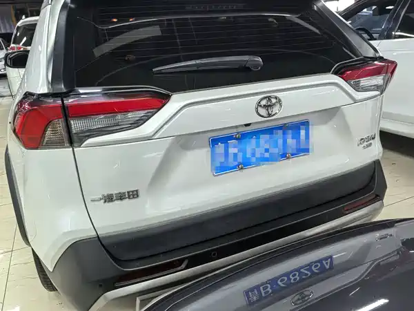 Toyota RAV4 2023