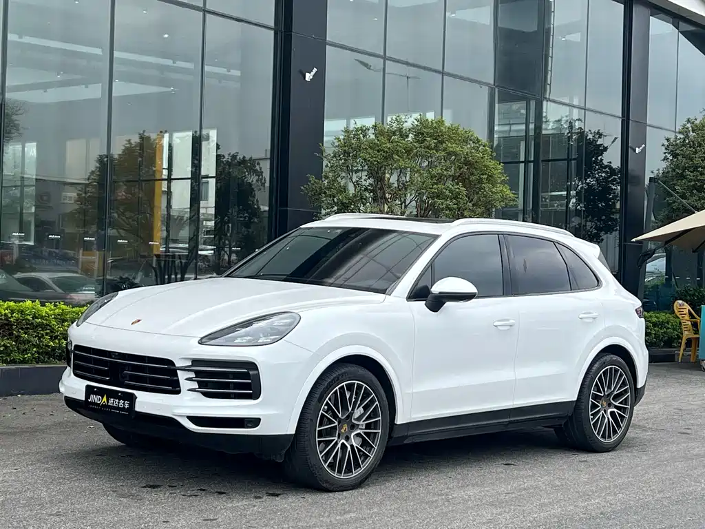 Porsche Cayenne 2018 — фото 1