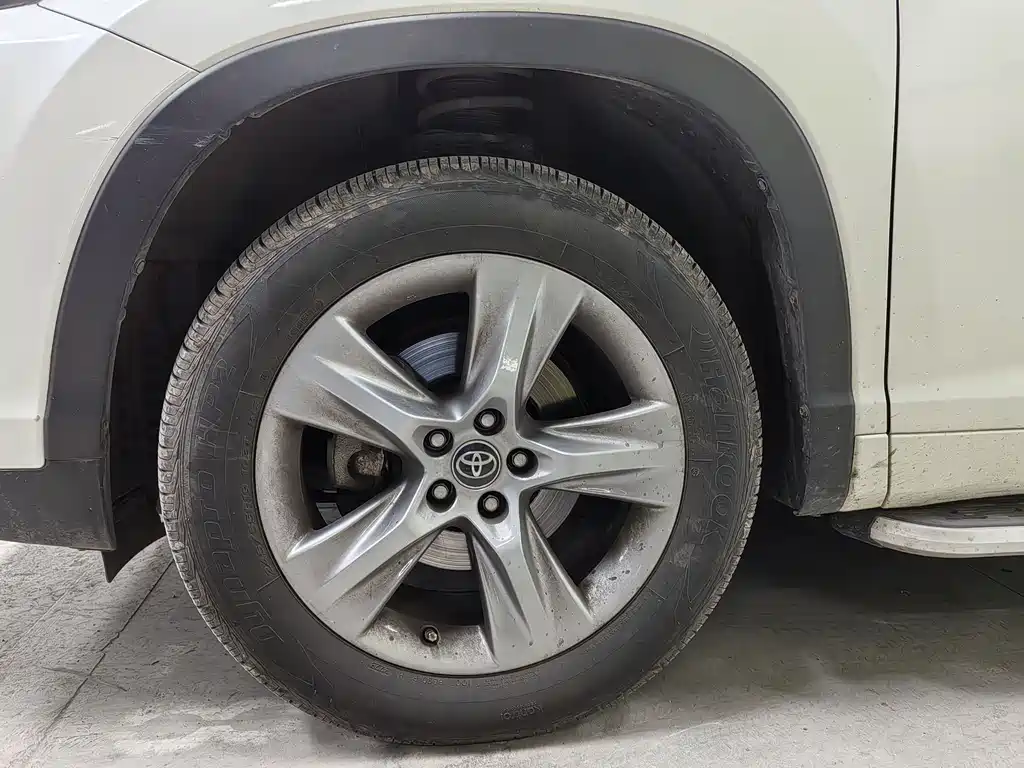 Toyota Highlander 2019 — фото 13