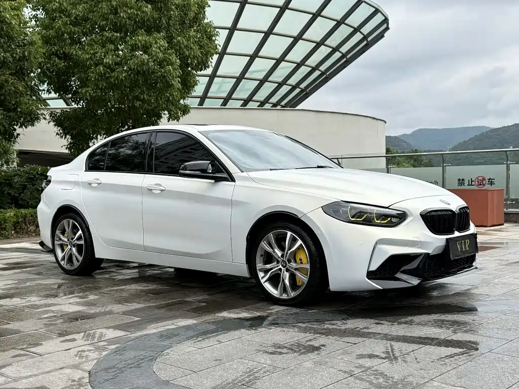 BMW 1 Series 2017 — фото 3