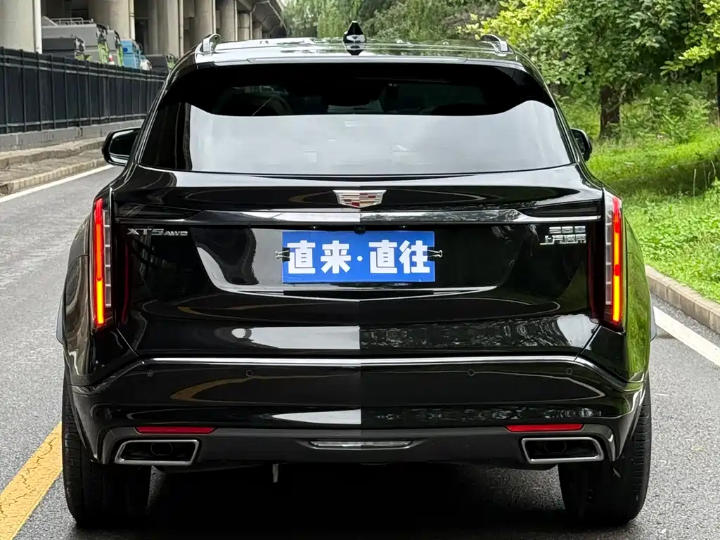 Cadillac XT5 2025 — фото 17