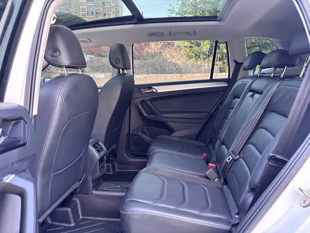 Volkswagen Tiguan L 2019 — фото 11