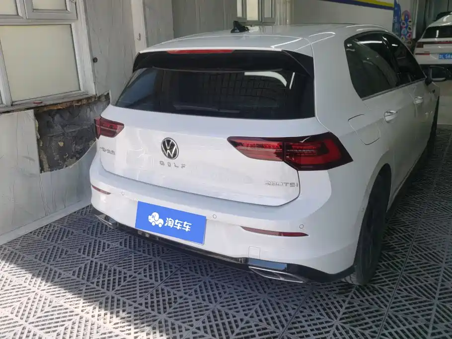 Volkswagen Golf 2023