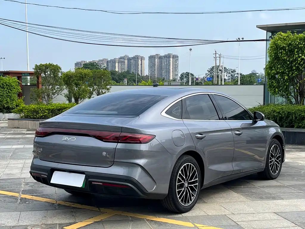 BYD Qin L 2025 — фото 6
