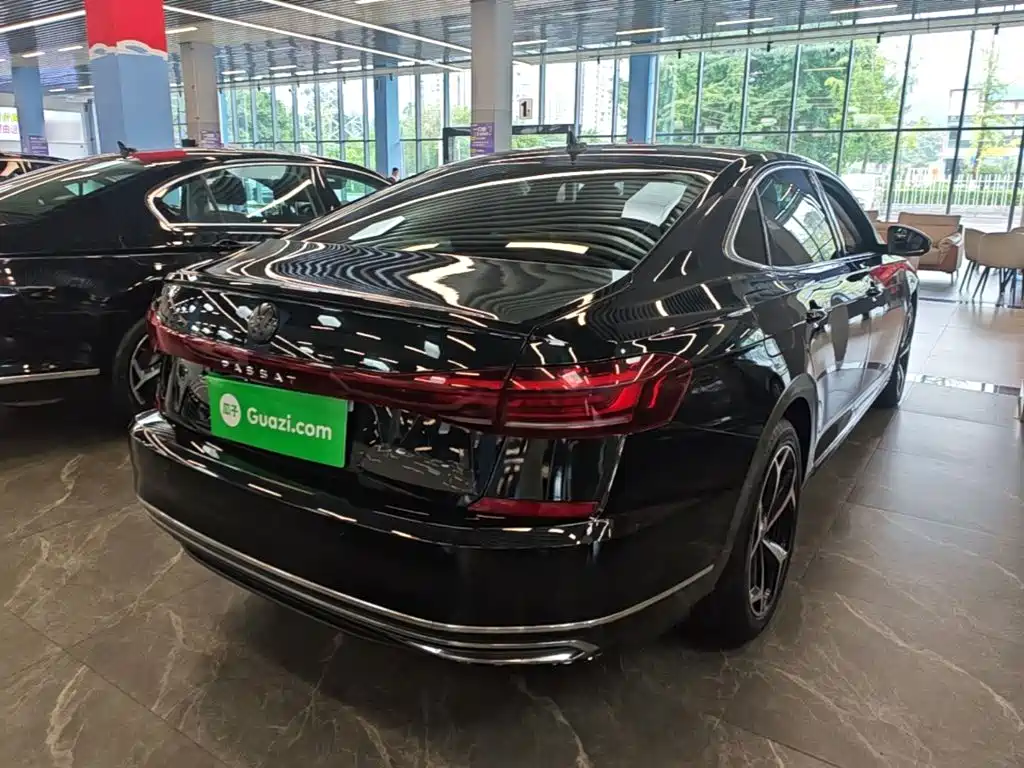 Volkswagen Passat 2023