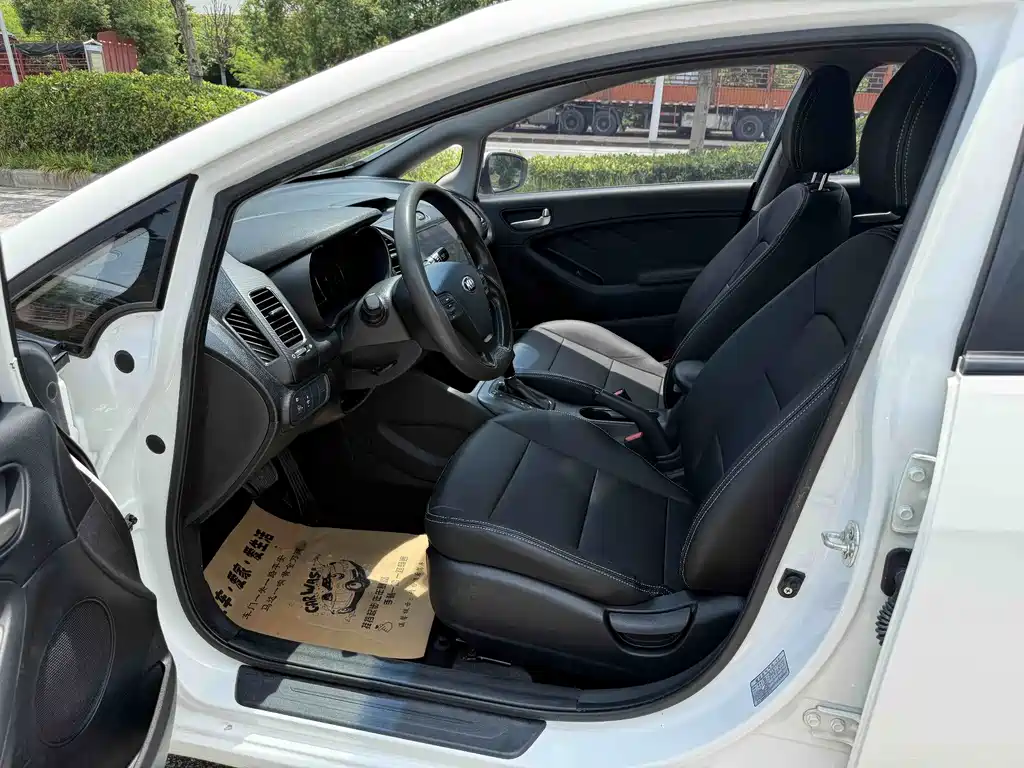 Kia K3 2013