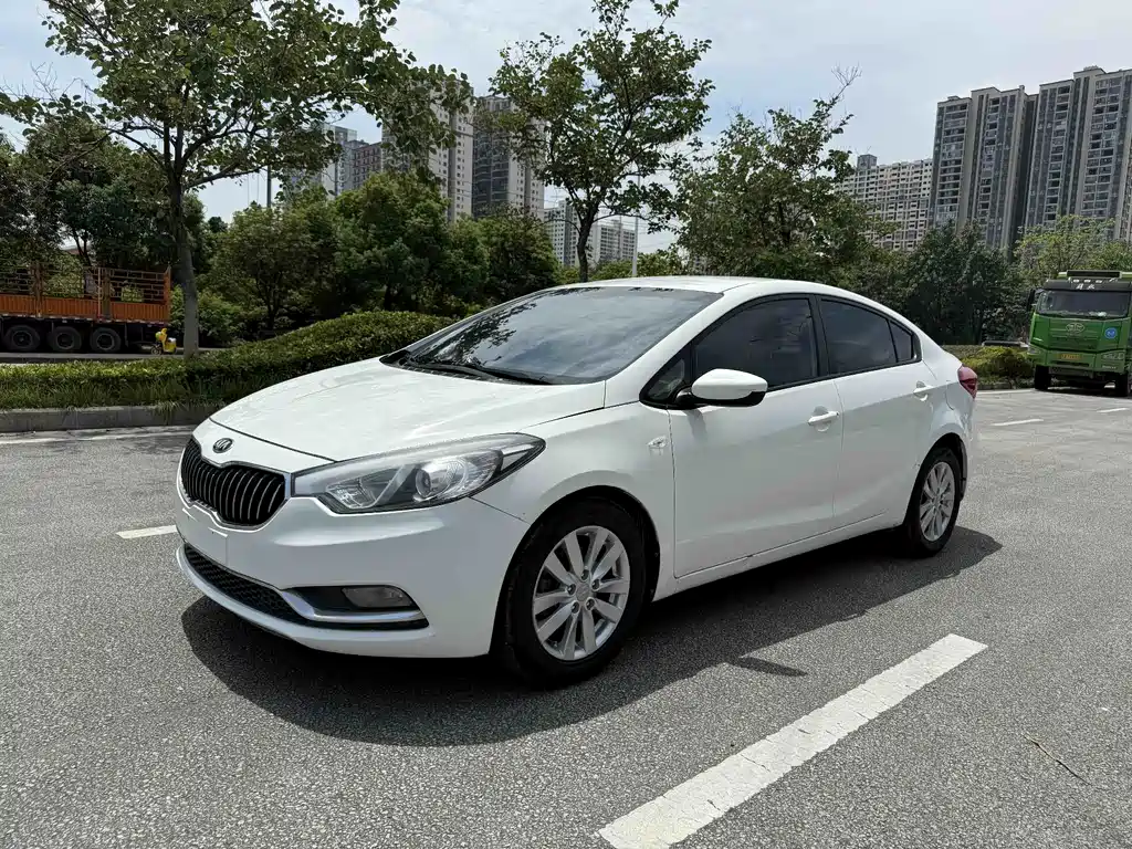 Kia K3 2013