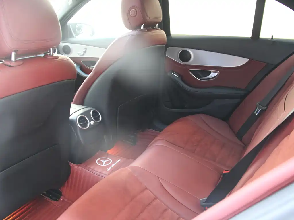 Mercedes-Benz C-Class 2018 — фото 11