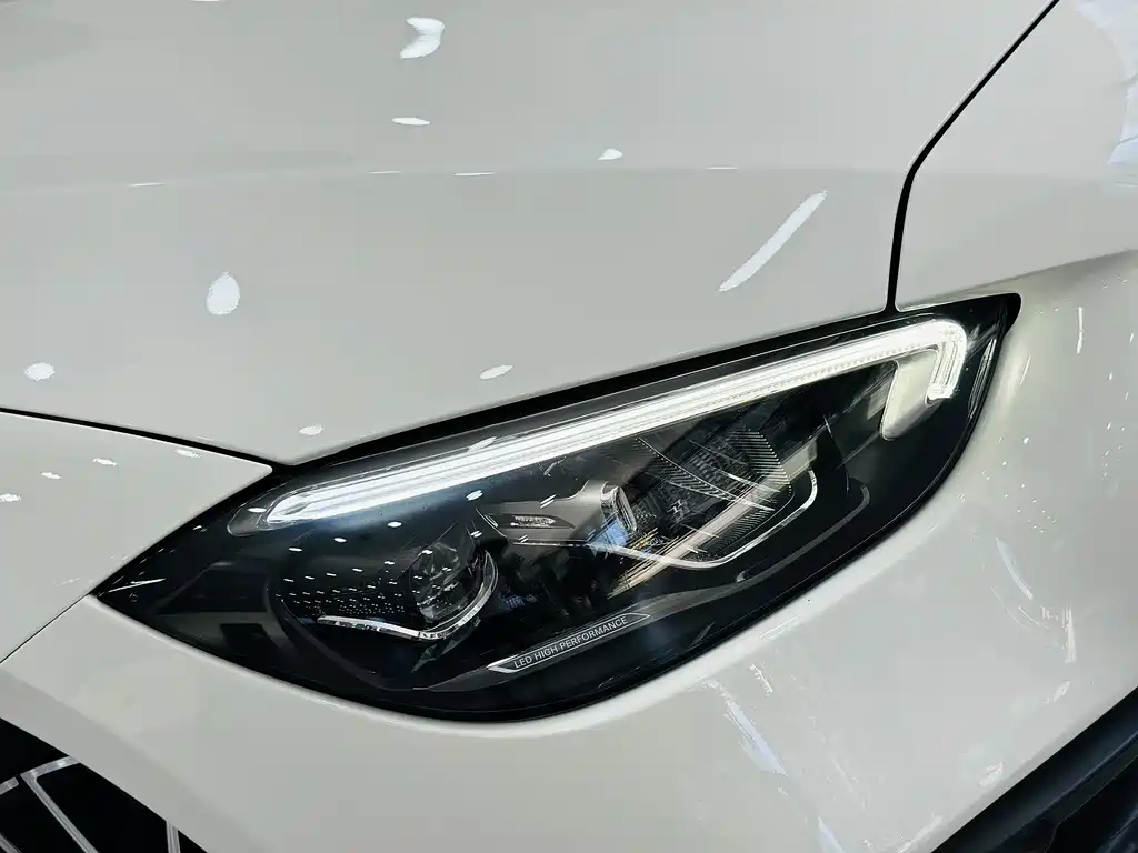 Mercedes-Benz C-Class 2021 — фото 10