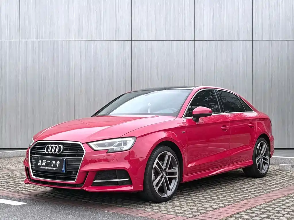 Audi A3 2019 — фото 1