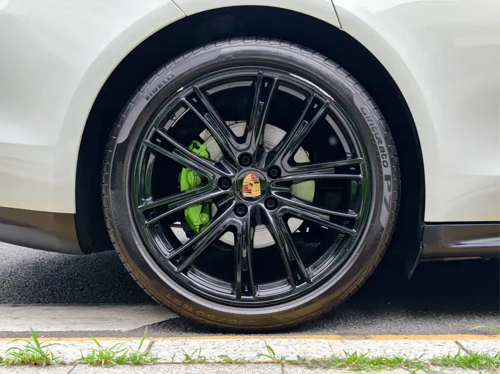 Porsche Panamera 2019 — фото 15