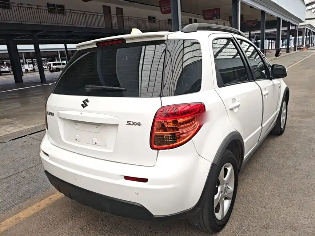 Suzuki SX4 2018 — фото 7