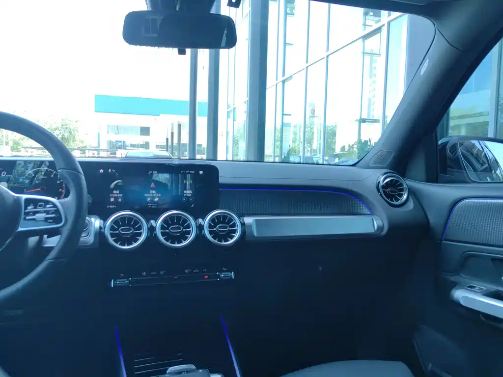 Mercedes-Benz GLB 2021 — фото 16