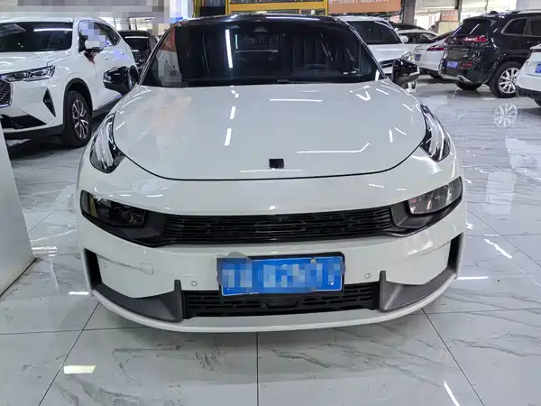 Lynk & Co 03 2022