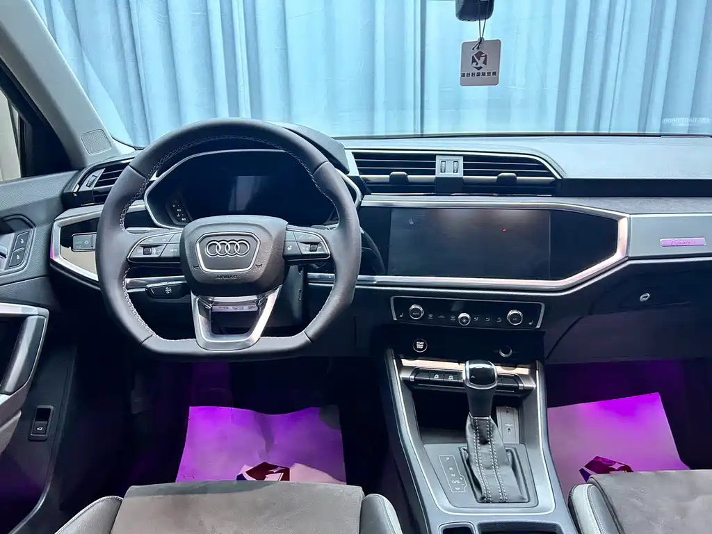 Audi Q3 2022 — фото 12