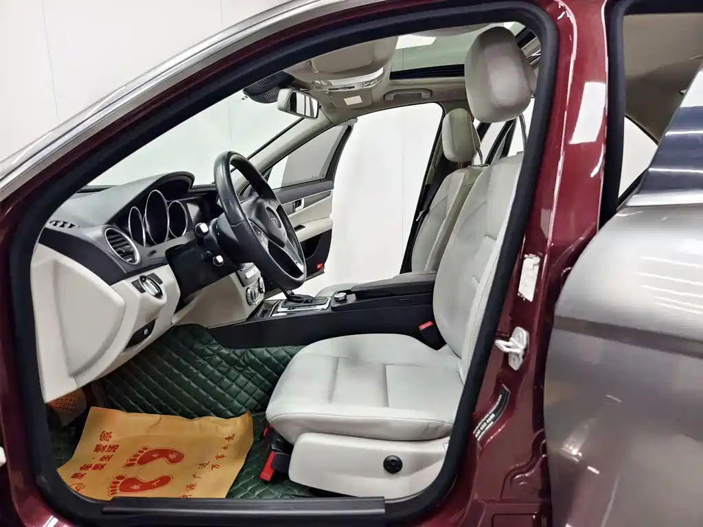 Mercedes-Benz C-Class 2013 — фото 11