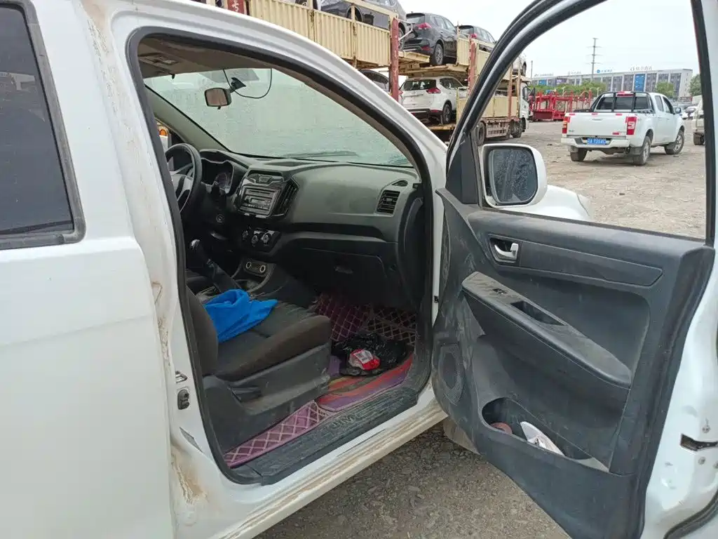 Isuzu RE-MAX Ruimai 2020 — фото 20
