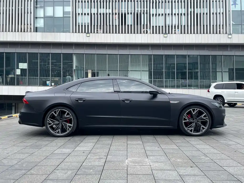 Audi A7L 2023 — фото 8