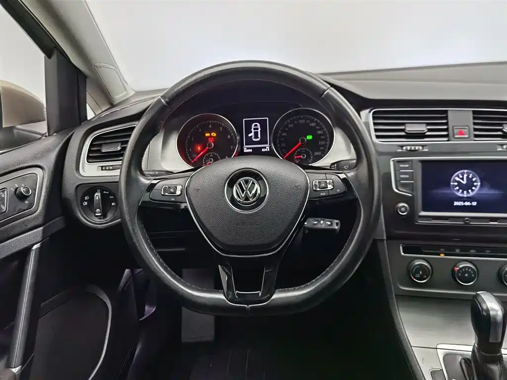 Volkswagen Golf 2015 — фото 11