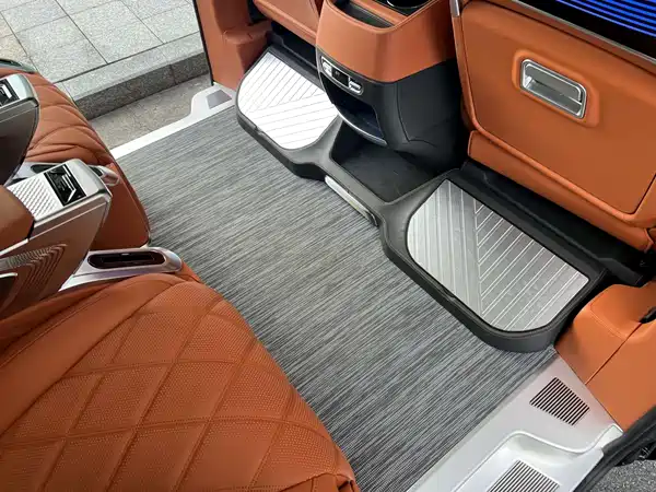 Mercedes-Benz Vito 2024