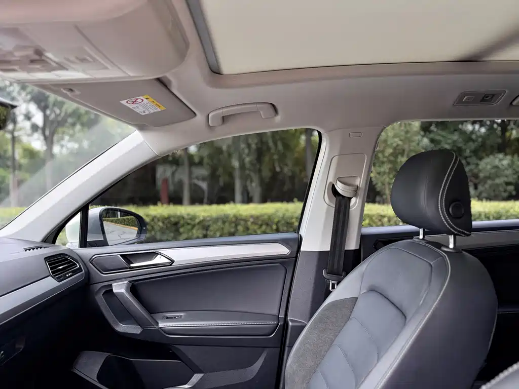 Volkswagen Tiguan L 2019 — фото 12