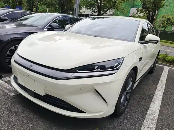 BYD Qin L 2025
