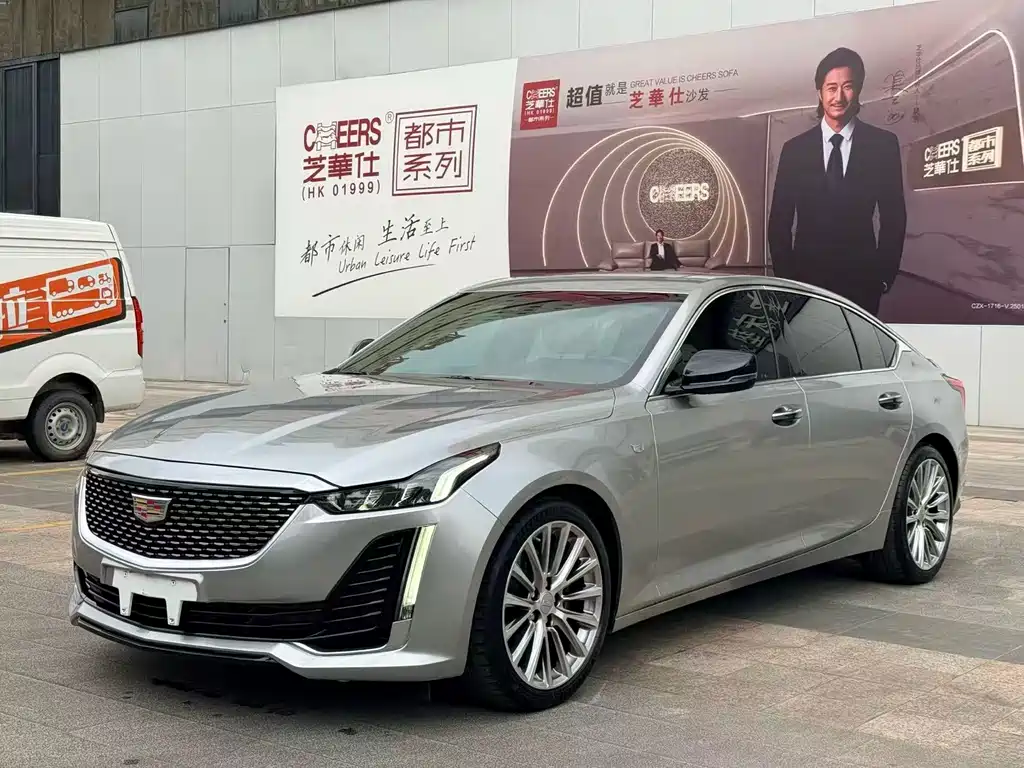 Cadillac CT5 2022 — фото 1