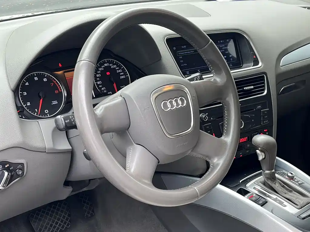 Audi Q5 2011 — фото 12