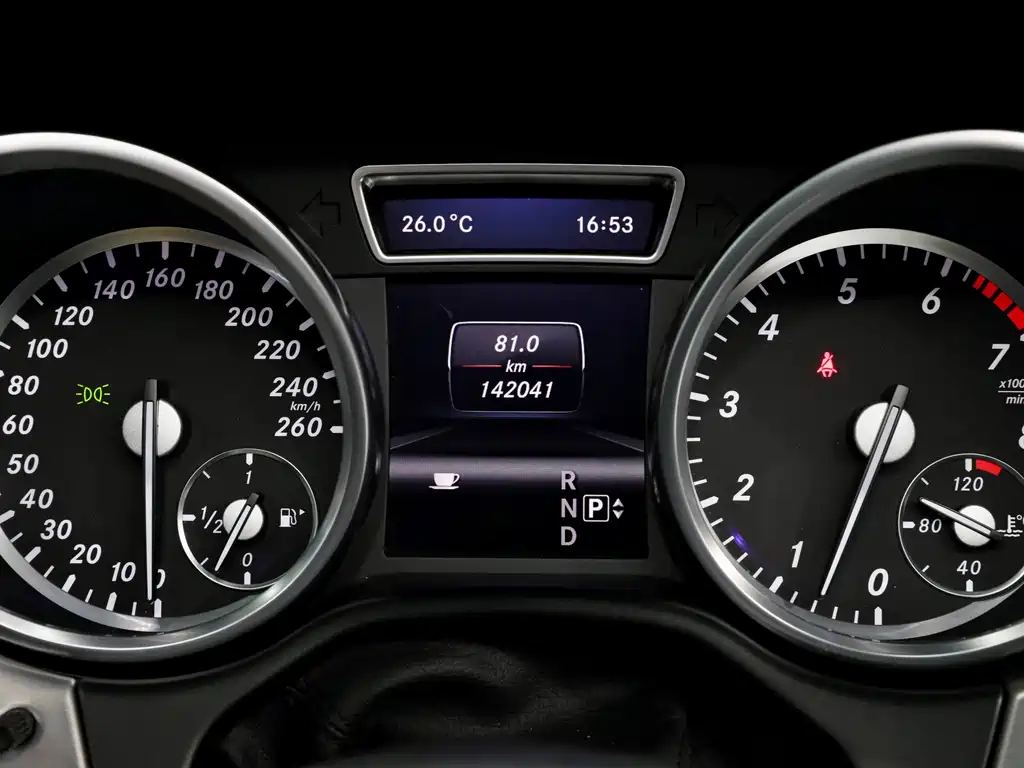 Mercedes-Benz M-Class 2013 — фото 13