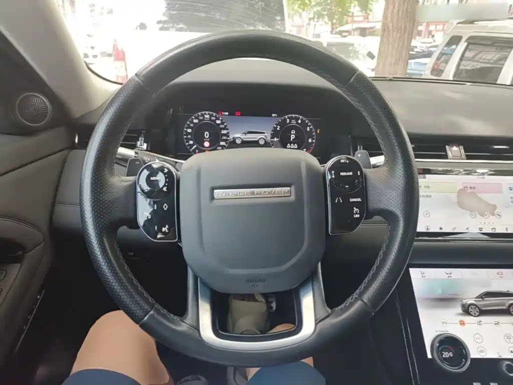 Land Rover Evoque 2020 — фото 11
